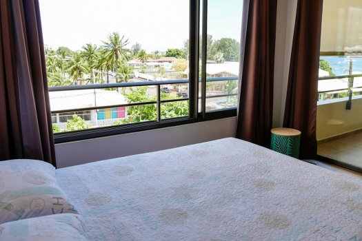 PAPEETE F3 HAUT STANDING AVEC VUE ET PISCINE