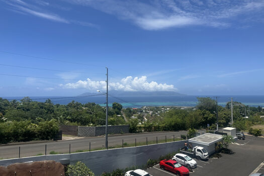 SAINT HILAIRE F5 AVEC VUE MOOREA ET PISCINE