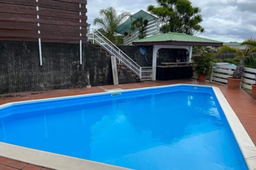 PIRAE AUTE MAISON AVEC VUE ET PISCINE