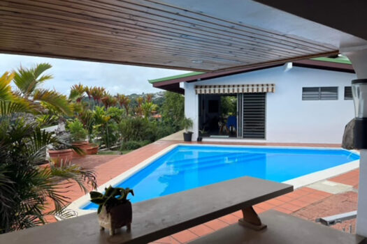 PIRAE AUTE MAISON AVEC VUE ET PISCINE