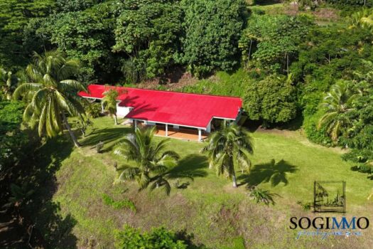 TEVAITOA BELLE MAISON AVEC VUE IMPRENABLE SUR TAHAA