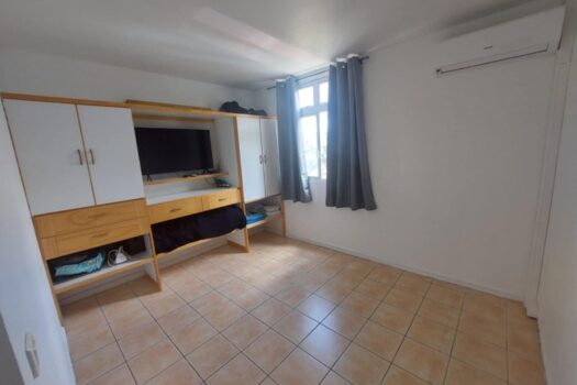 PAPEETE BEAU F2 AVEC PISCINE