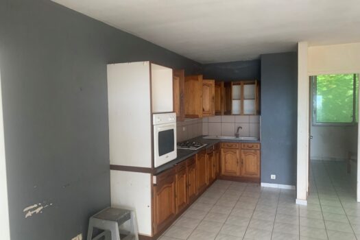PUNAAUIA APPARTEMENT F2 DE 45 m2 proche de carrefour