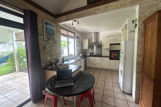 PAEA BELLE MAISON AVEC PISCINE
