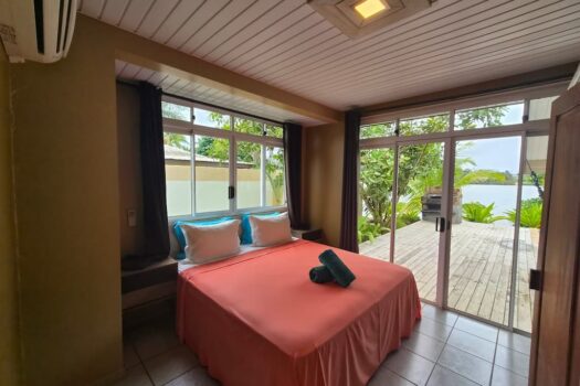 TOAHOTU VILLA F4 AVEC PISCINE ET VUE SUR MER