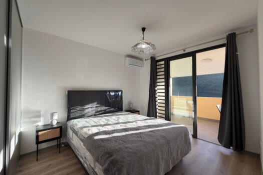 PAPEETE F2 NEUF DERNIER ETAGE AVEC VUE MER, PISCINE ET CELLIER