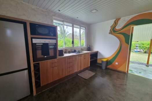 TOAHOTU VILLA F4 AVEC PISCINE ET VUE MER
