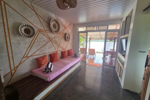 TOAHOTU VILLA F4 AVEC PISCINE ET VUE MER