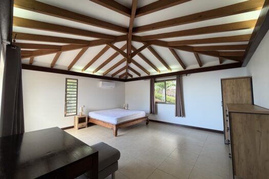 PAPEETE MAISON F5 MEUBLÉE VUE MER AVEC PISCINE