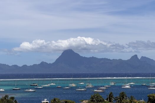 PUNAAUIA SUPERBE F3 AVEC VUE MOOREA