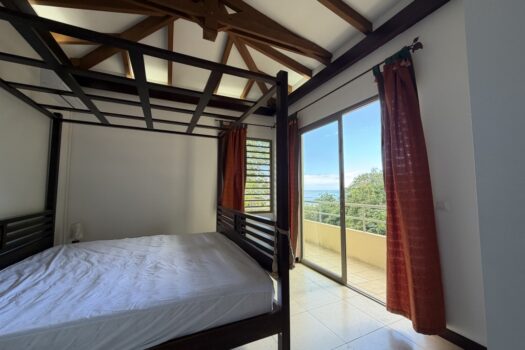 PAPEETE MAISON F5 MEUBLÉE VUE MER AVEC PISCINE