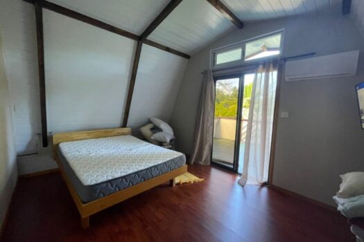 TEAHUPOO CHALET EN PLEINE NATURE